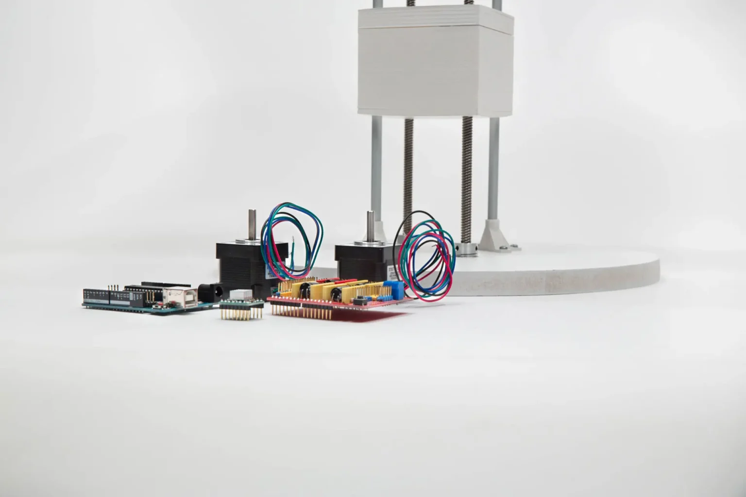 Controllers, motors and internal machine components